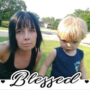 Meet your Posher, Crystal